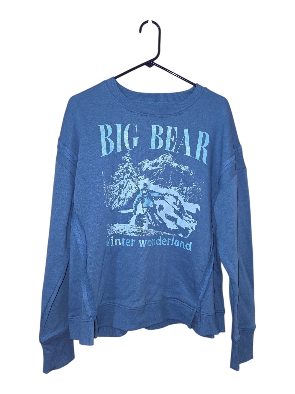 Time and Tru Blue Crewneck Sweatshirt with Winter Graphic